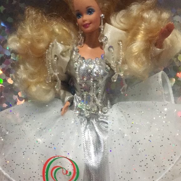 HAPPY HOLIDAYS BARBIE 1992 - Picture 4 of 11